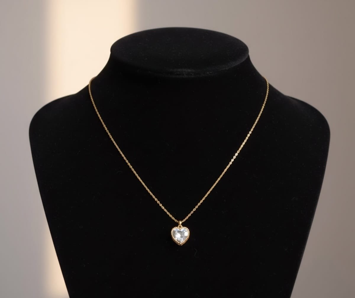 collar corazon blanco1 collar corazon blanco1